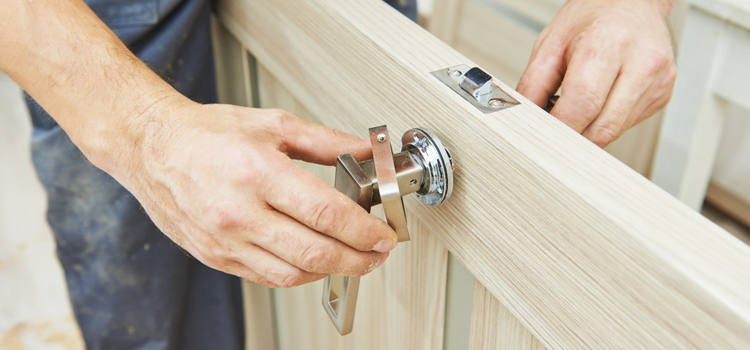 interior door repair Soledad